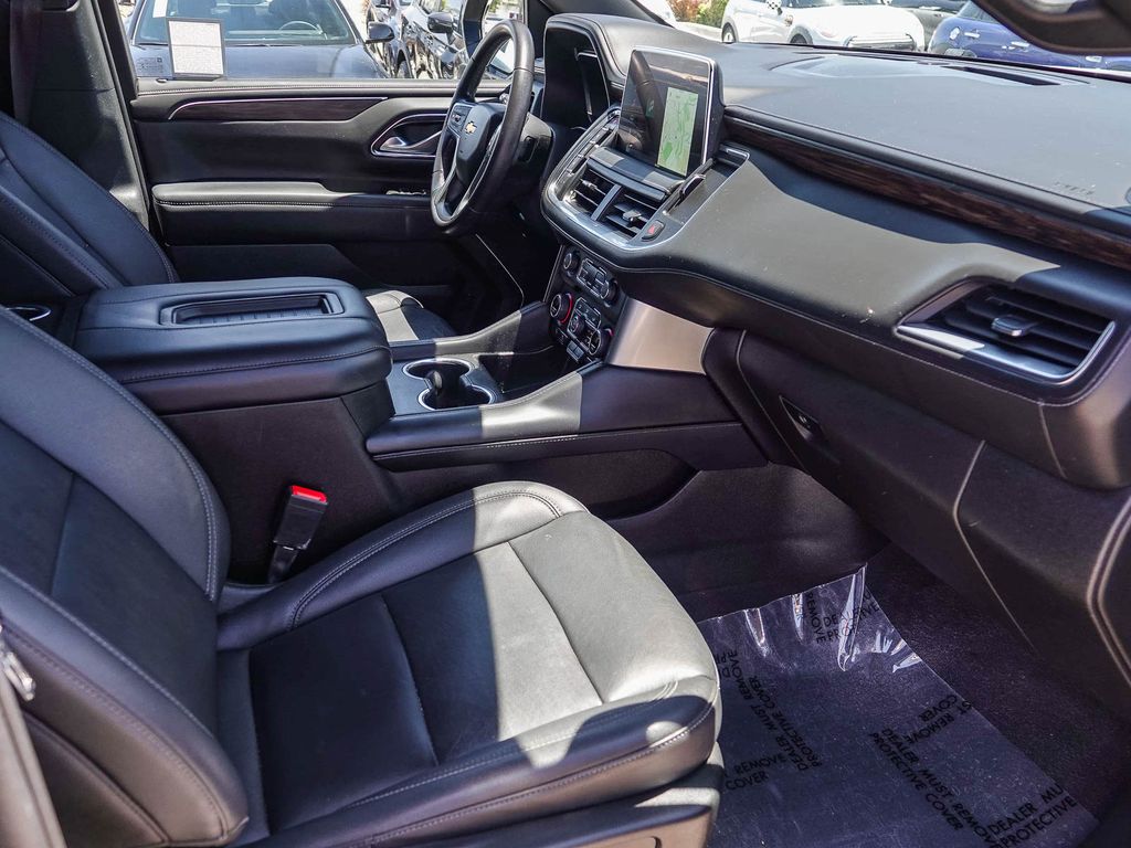 Thumbnail: 2022 Chevrolet Suburban - 9