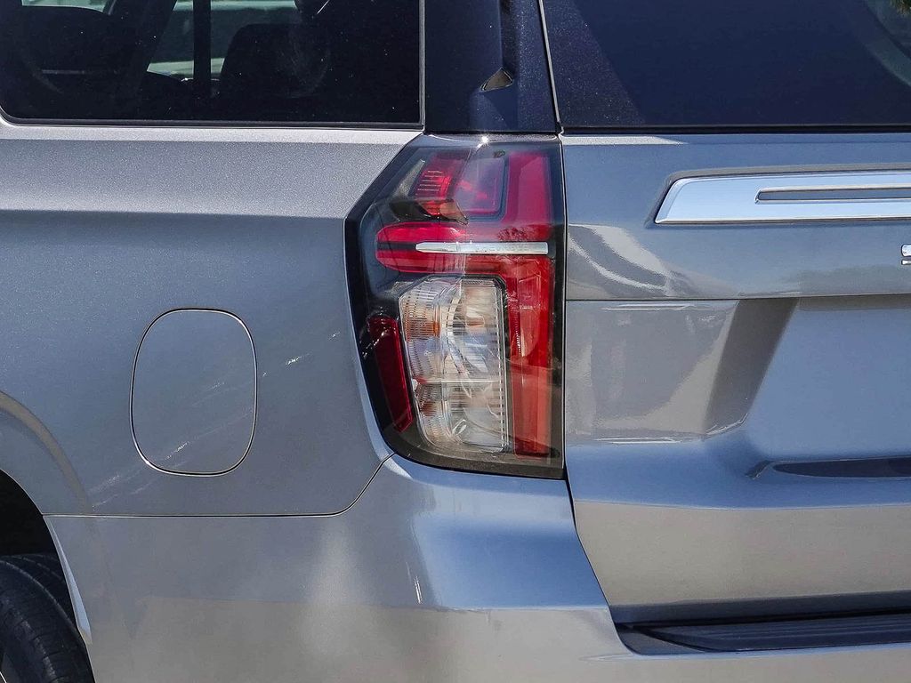 Thumbnail: 2022 Chevrolet Suburban - 18