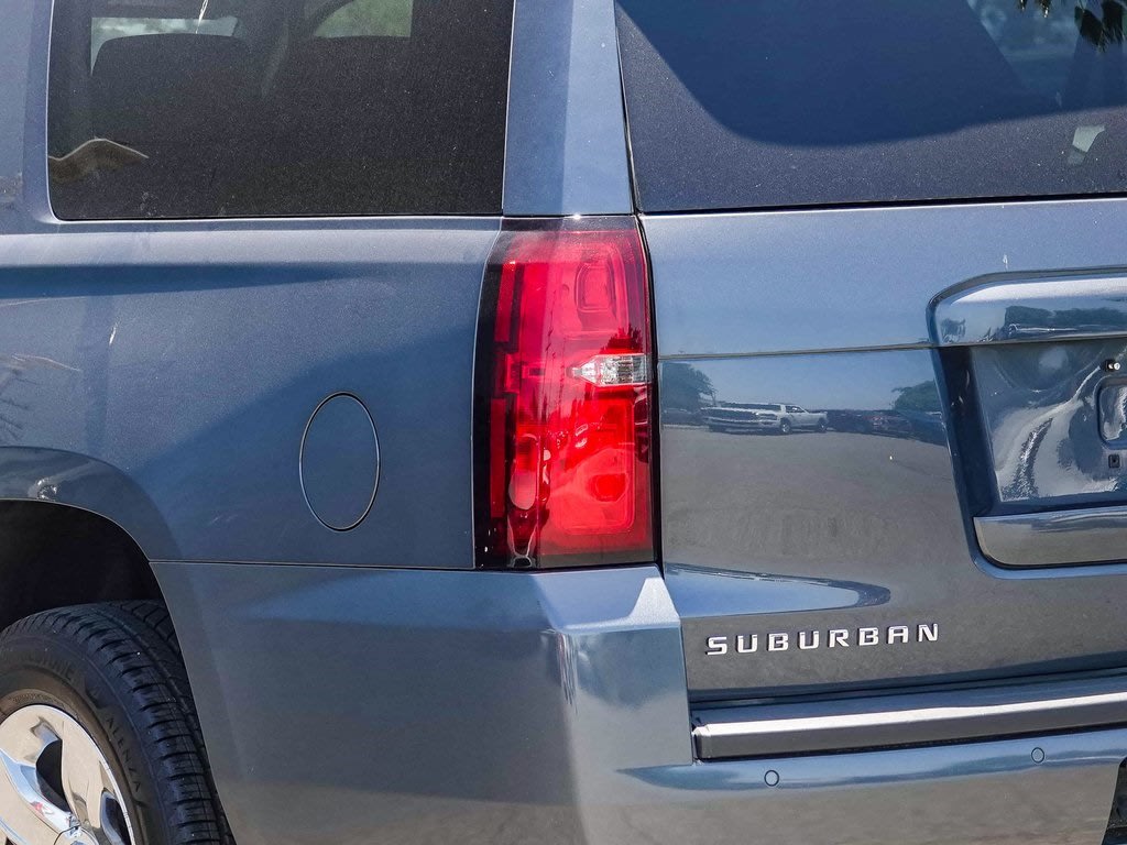 Thumbnail: 2019 Chevrolet Suburban - 20