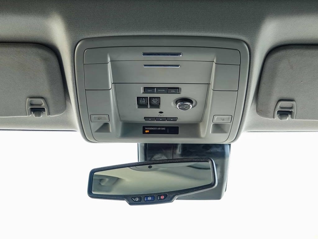 Thumbnail: 2019 Chevrolet Suburban - 24