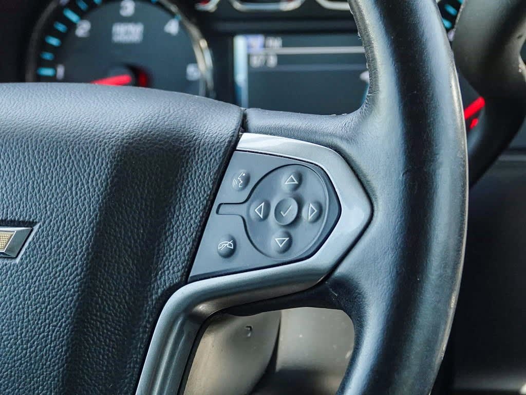 Thumbnail: 2019 Chevrolet Suburban - 23