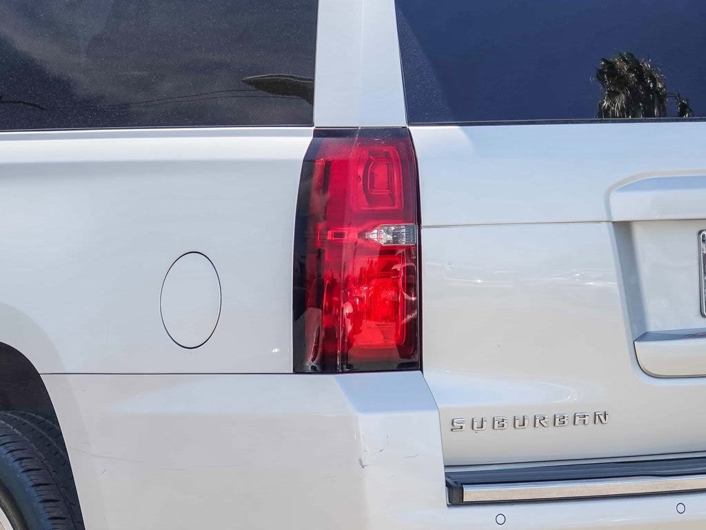 Thumbnail: 2016 Chevrolet Suburban - 19