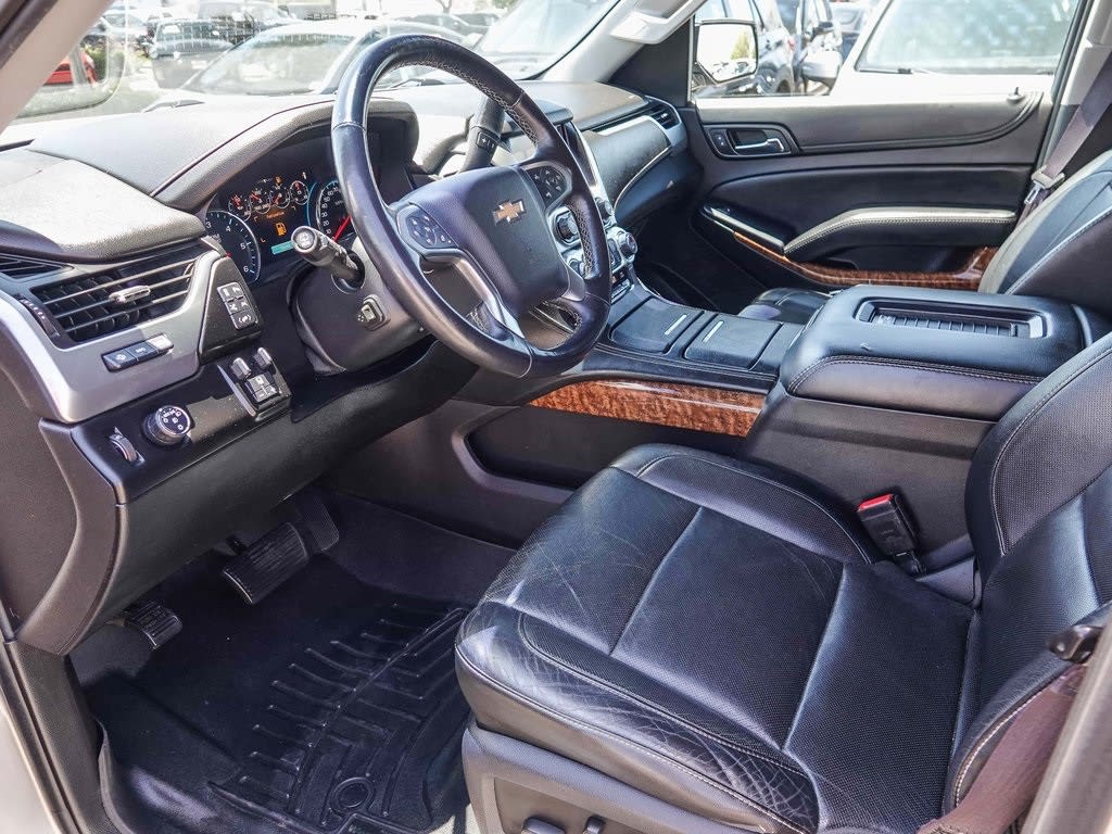 Thumbnail: 2016 Chevrolet Suburban - 10