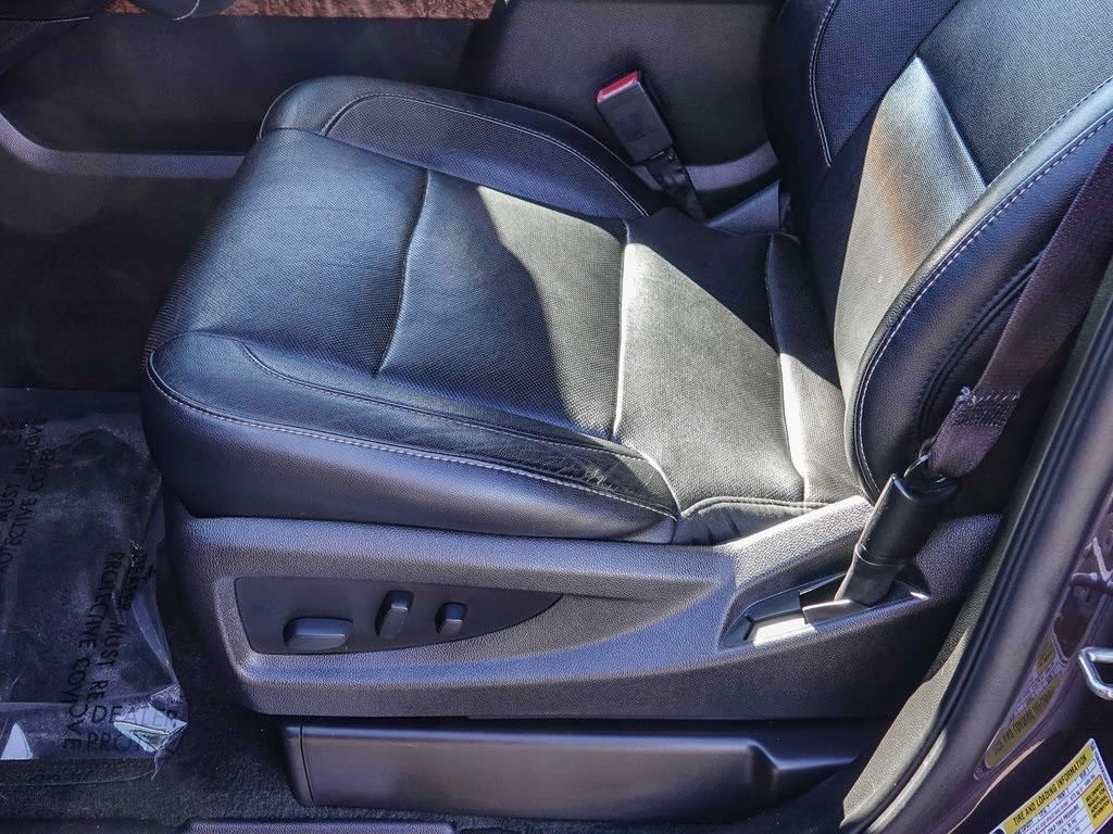 Thumbnail: 2015 Chevrolet Suburban - 25