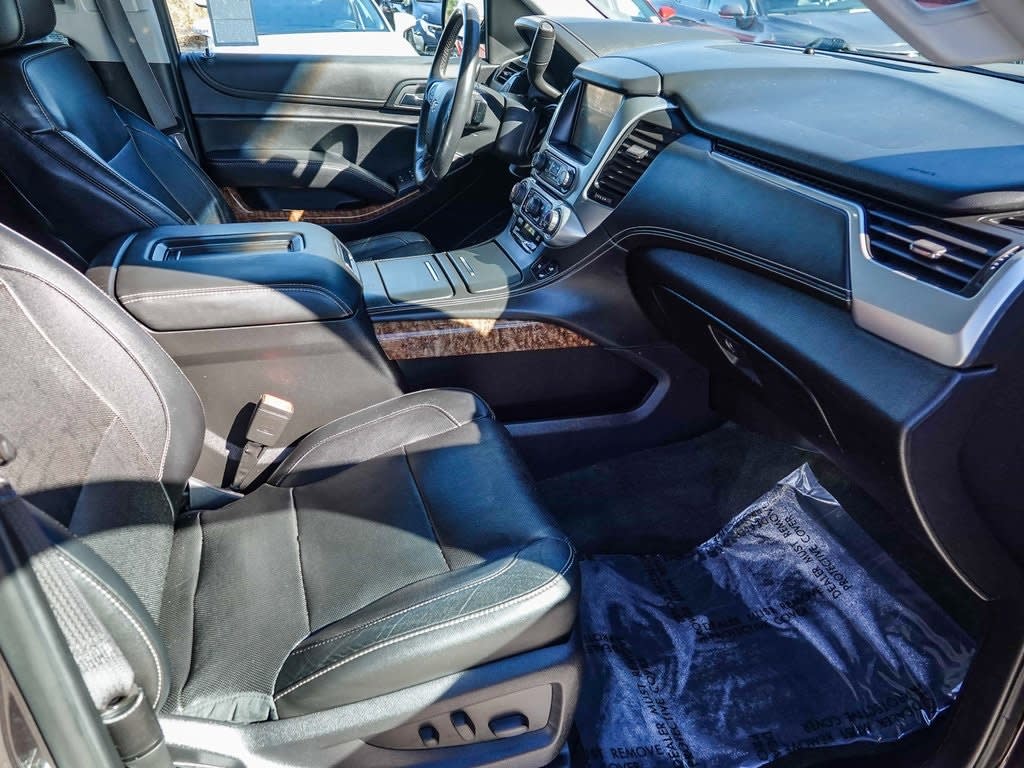 Thumbnail: 2015 Chevrolet Suburban - 10