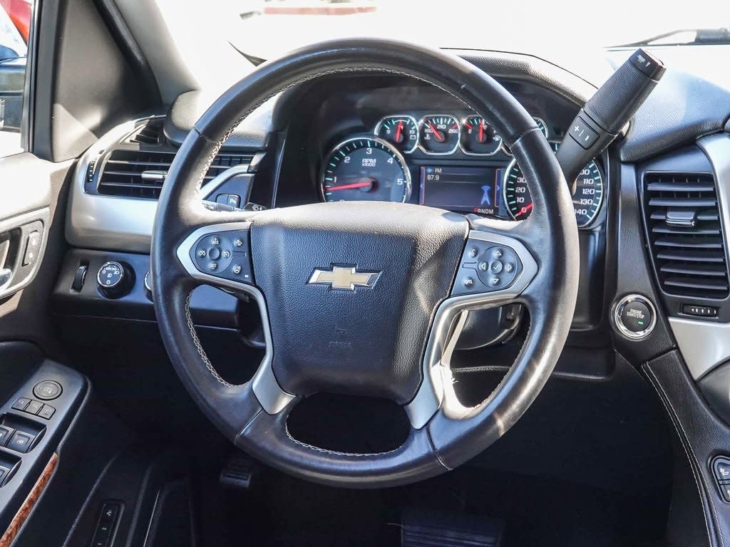 Thumbnail: 2015 Chevrolet Suburban - 9