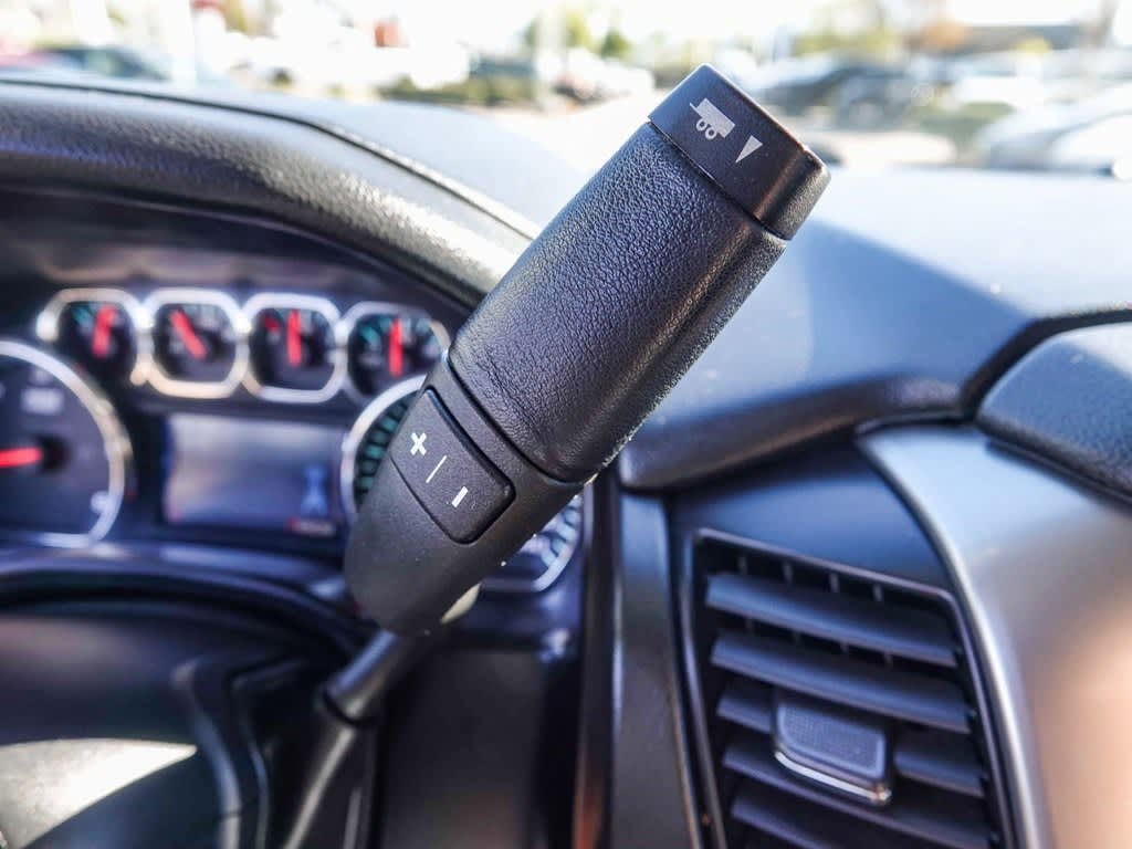 Thumbnail: 2015 Chevrolet Suburban - 13