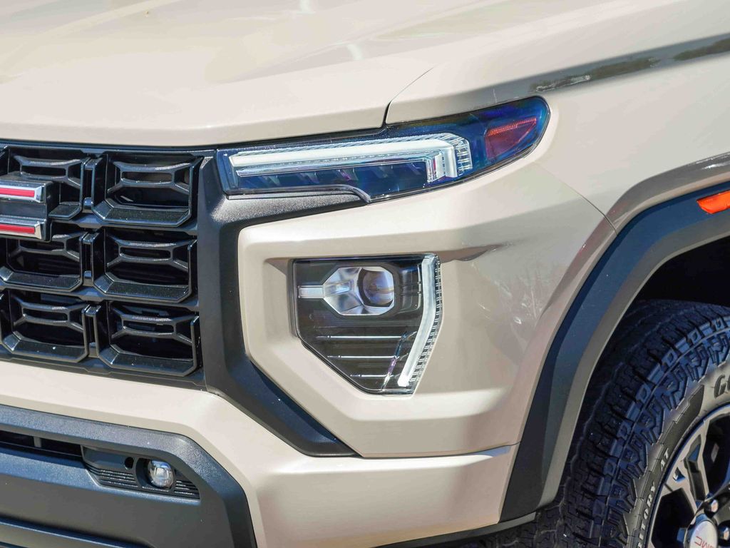 Thumbnail: 2024 GMC Canyon - 20