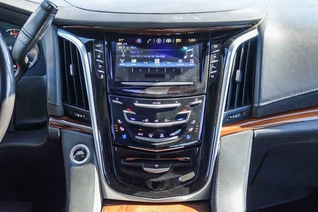 2020 Cadillac Escalade ESV Luxury 12