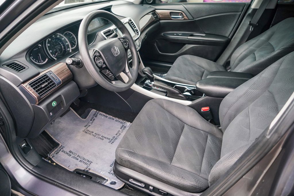 Thumbnail: 2017 Honda Accord - 10