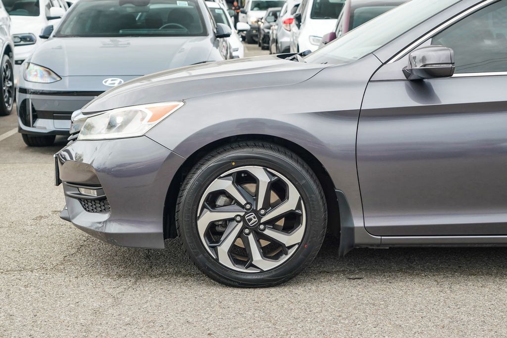 Thumbnail: 2017 Honda Accord - 6
