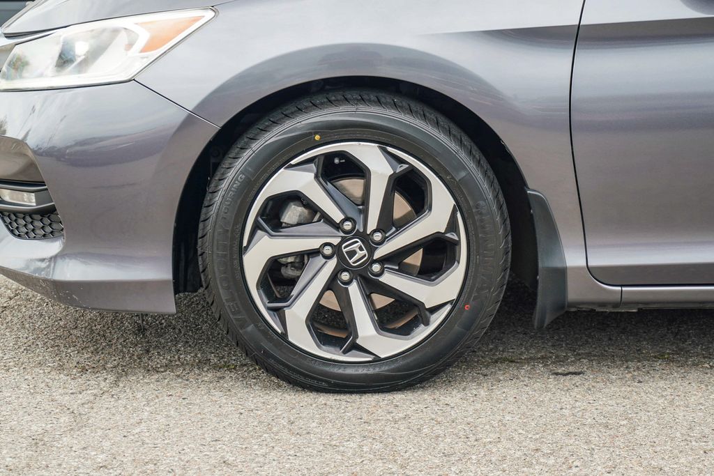 Thumbnail: 2017 Honda Accord - 21