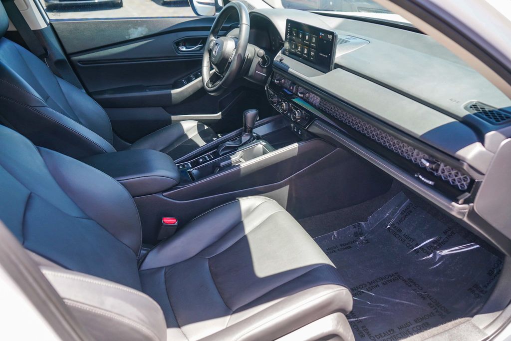 Thumbnail: 2025 Honda Accord - 9