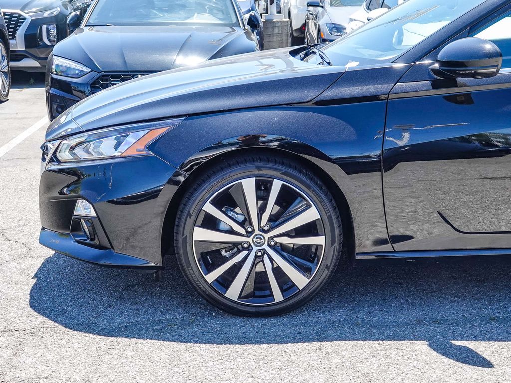 Thumbnail: 2021 Nissan Altima - 6
