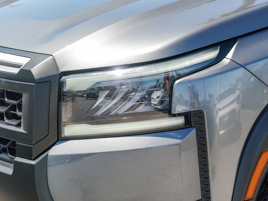 Thumbnail: 2026 Nissan Frontier - 21
