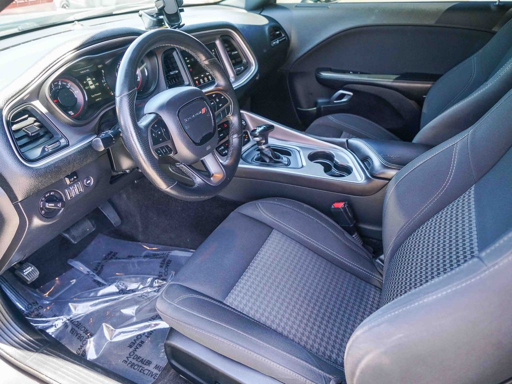 Thumbnail: 2019 Dodge Challenger - 10
