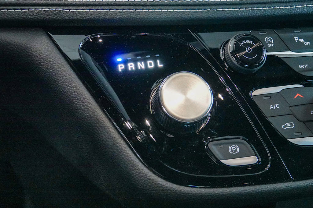 Thumbnail: 2026 Chrysler Pacifica - 14