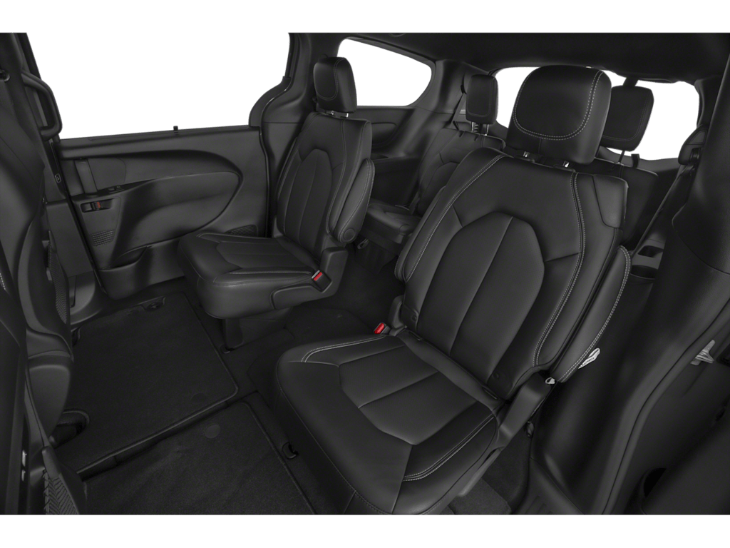 Thumbnail: 2026 Chrysler Pacifica - 7