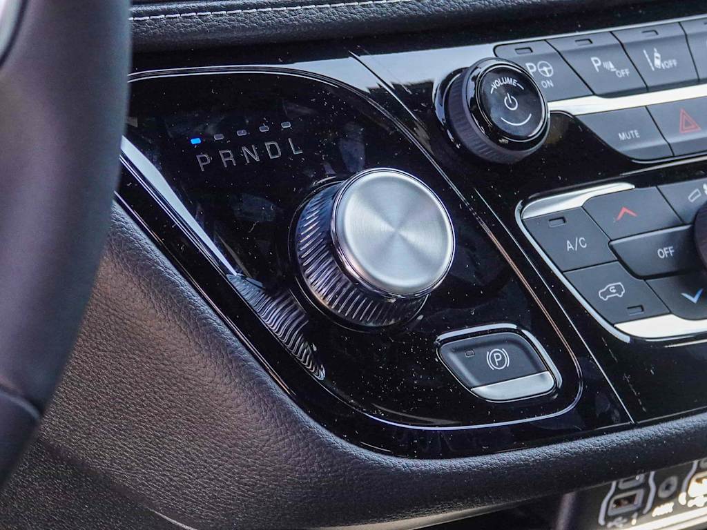 Thumbnail: 2025 Chrysler Pacifica - 20