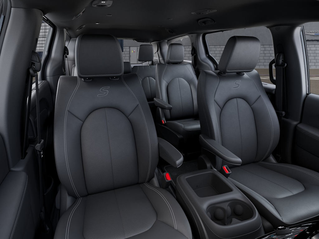 Thumbnail: 2026 Chrysler Pacifica - 5