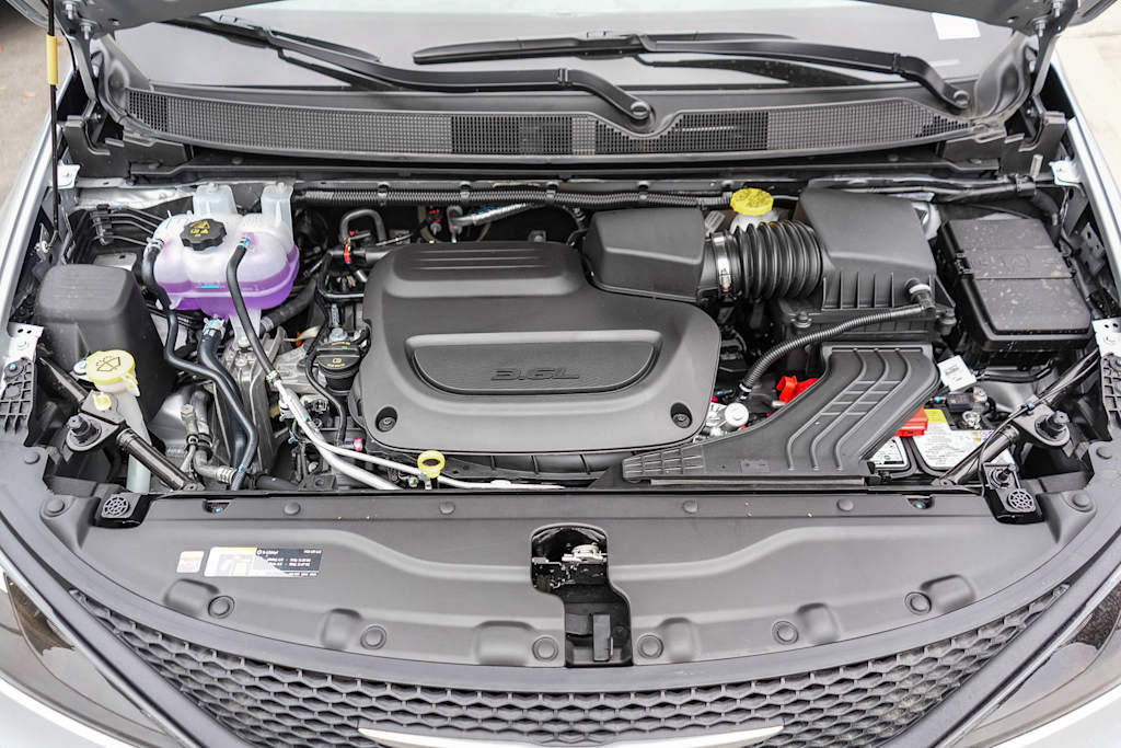 Thumbnail: 2026 Chrysler Voyager - 8