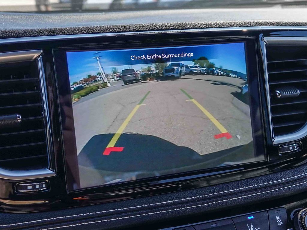 Thumbnail: 2025 Chrysler Pacifica - 26