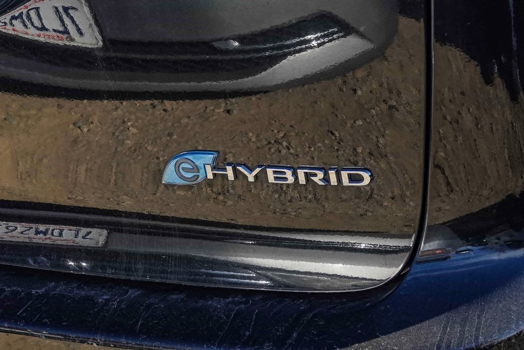 2022 Chrysler Pacifica Hybrid Touring L 16