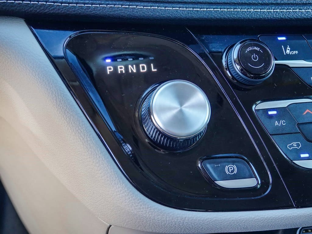 Thumbnail: 2024 Chrysler Pacifica - 22