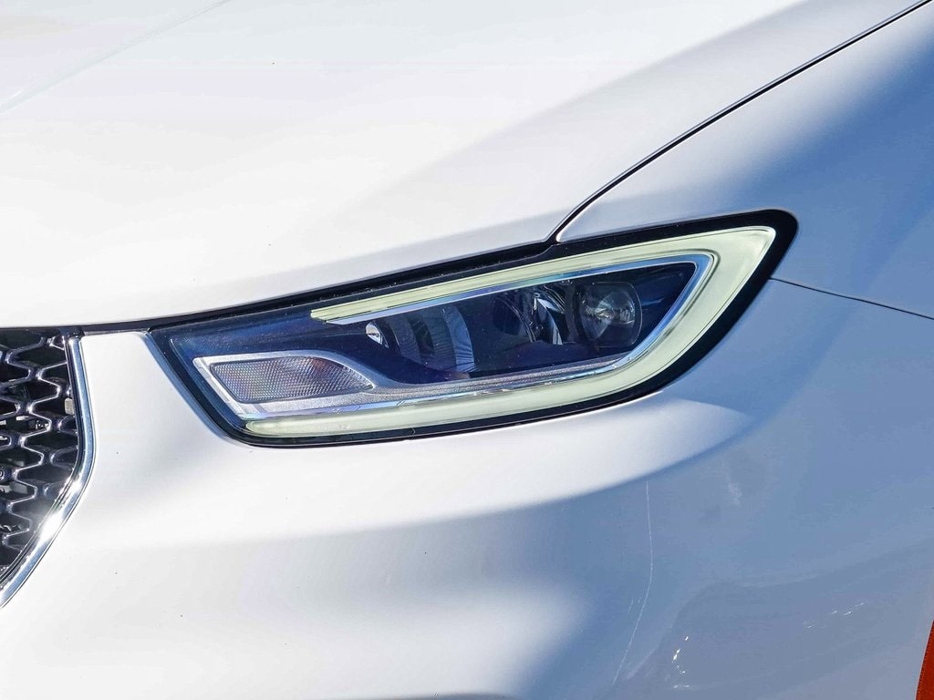 Thumbnail: 2024 Chrysler Pacifica - 19