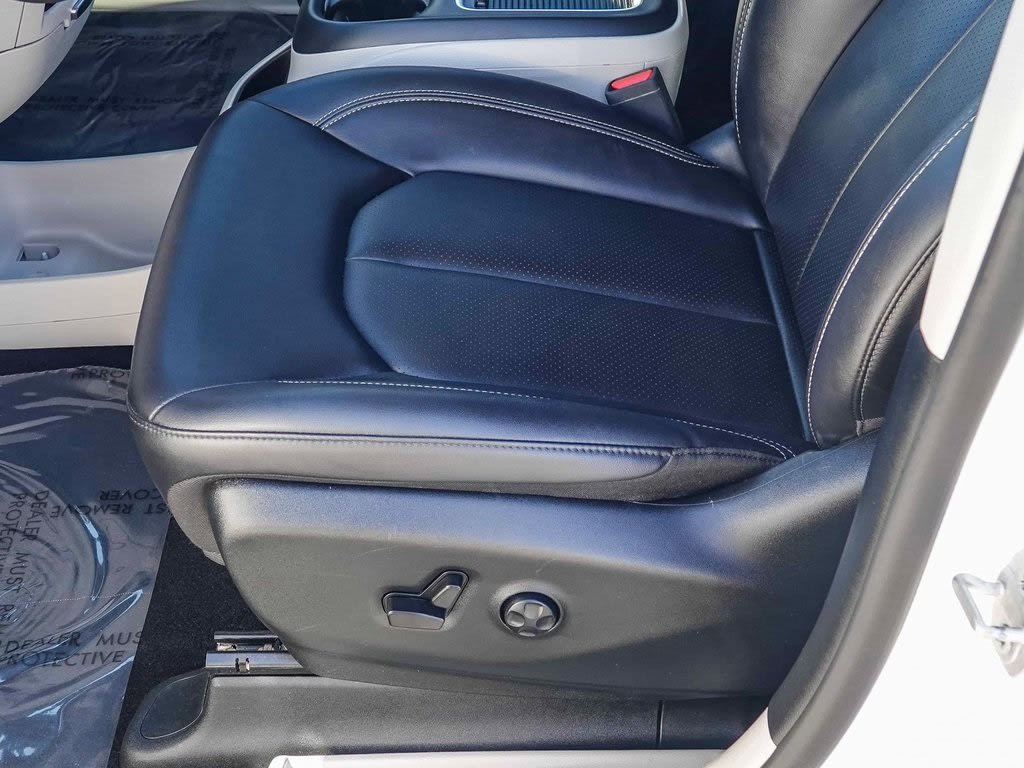 Thumbnail: 2024 Chrysler Pacifica - 24