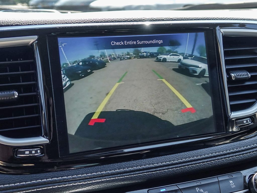 Thumbnail: 2023 Chrysler Pacifica - 23