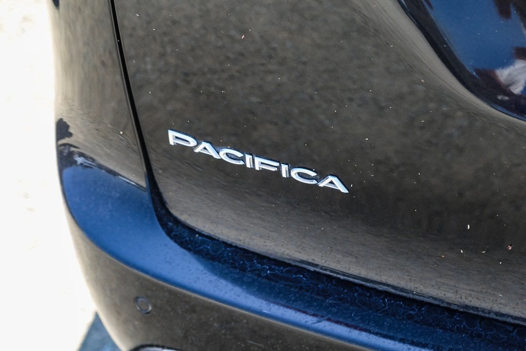 Thumbnail: 2024 Chrysler Pacifica - 11