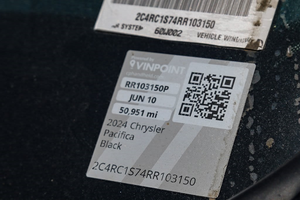 Thumbnail: 2024 Chrysler Pacifica - 7