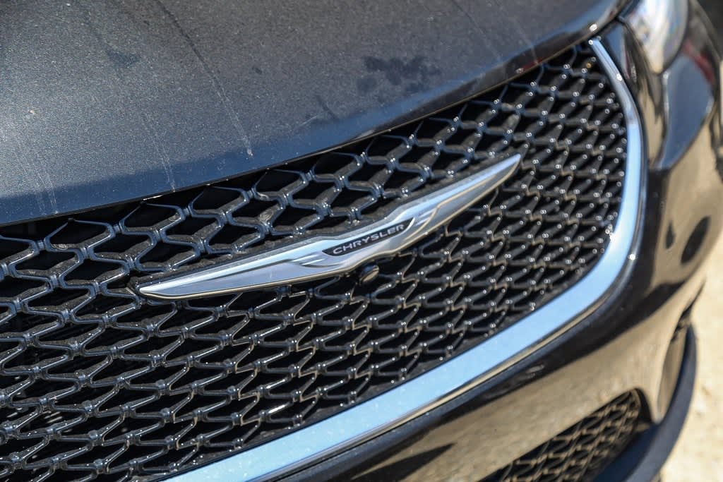 Thumbnail: 2024 Chrysler Pacifica - 18