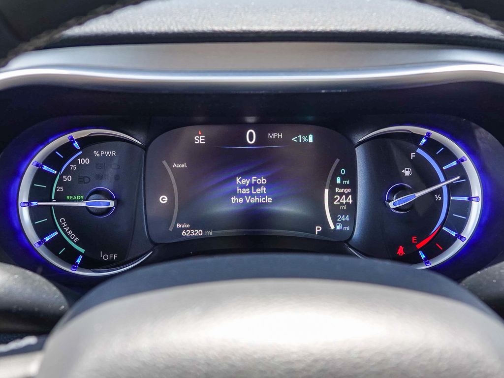 Thumbnail: 2024 Chrysler Pacifica - 13
