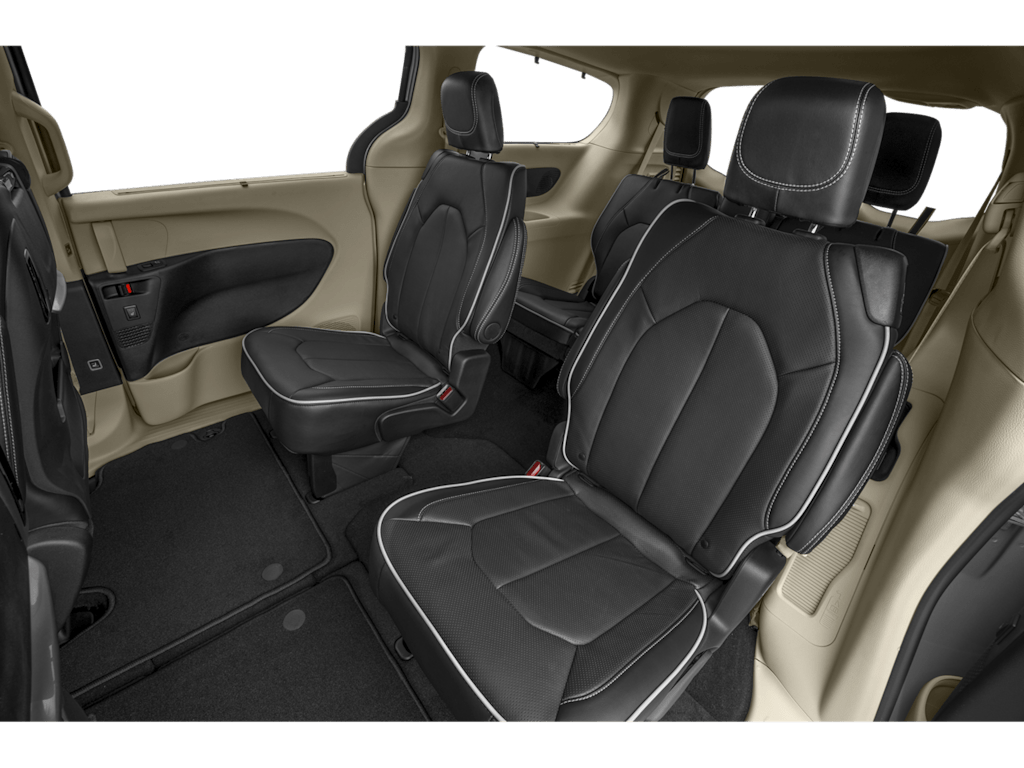 Thumbnail: 2026 Chrysler Pacifica - 7