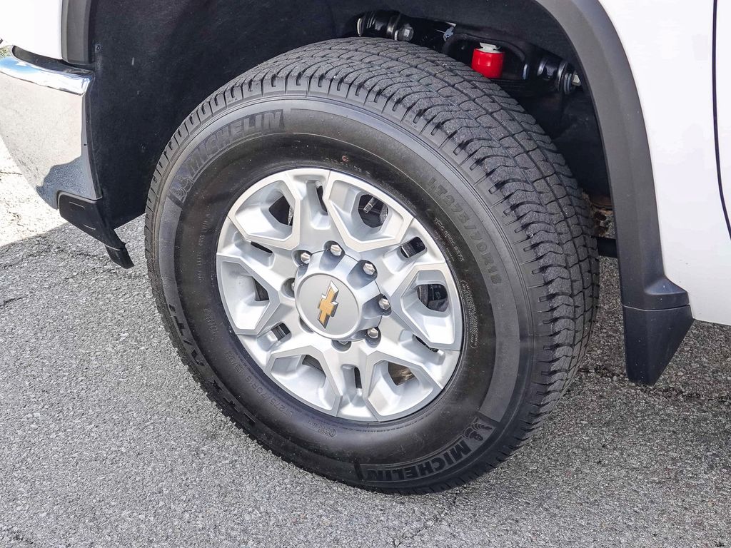 Thumbnail: 2024 Chevrolet Silverado 2500 - 6