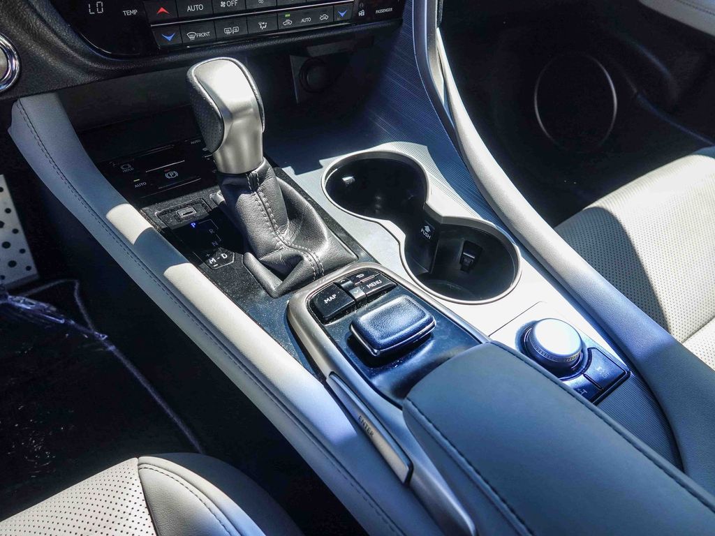 Thumbnail: 2016 Lexus RX - 14