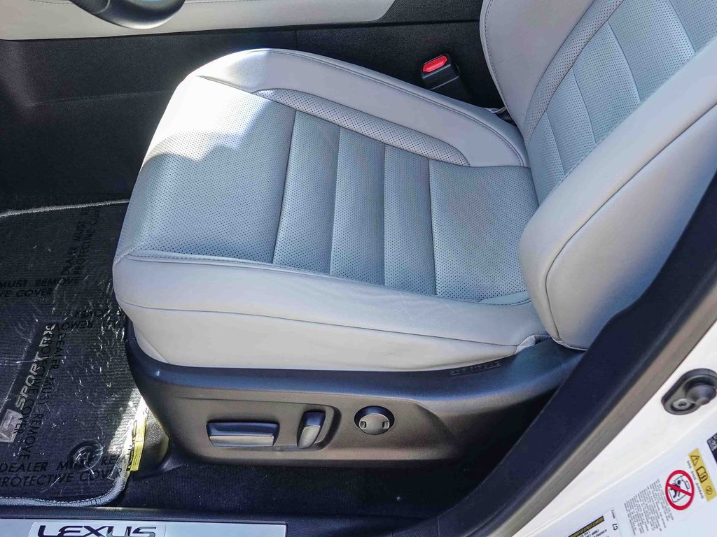 Thumbnail: 2016 Lexus RX - 24