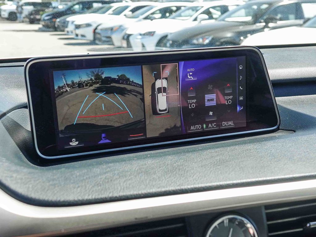 Thumbnail: 2016 Lexus RX - 26