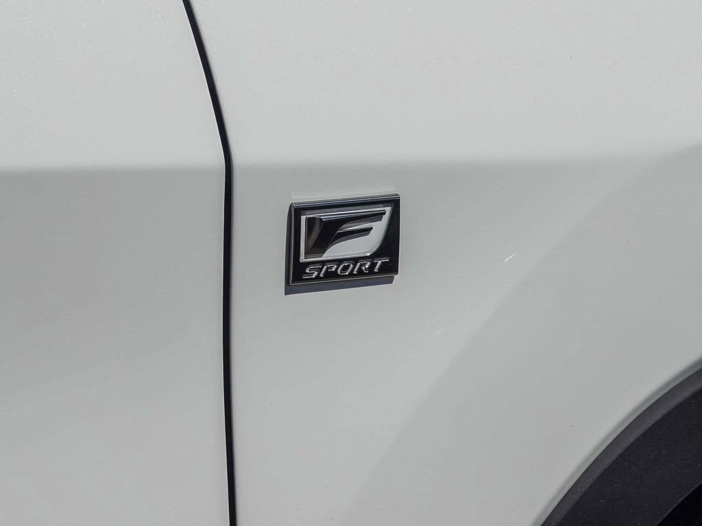 Thumbnail: 2016 Lexus RX - 6