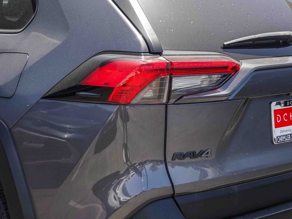 Thumbnail: 2023 Toyota RAV4 - 20