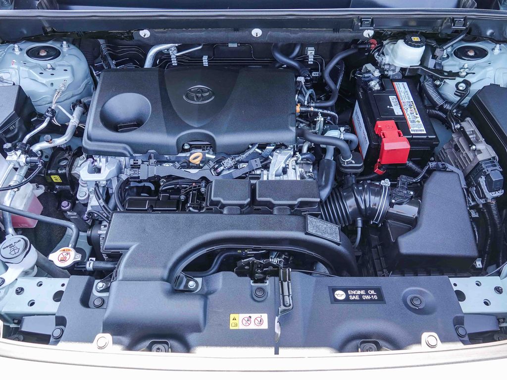 Thumbnail: 2021 Toyota RAV4 - 7