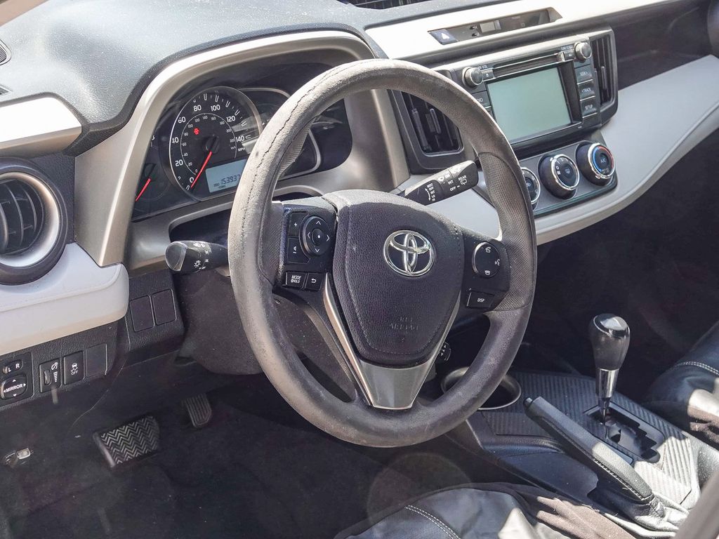 Thumbnail: 2014 Toyota RAV4 - 2