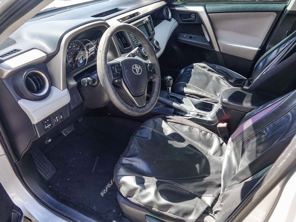 Thumbnail: 2014 Toyota RAV4 - 7