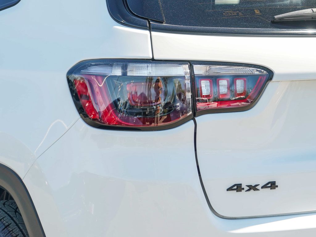 Thumbnail: 2023 Jeep Compass - 19