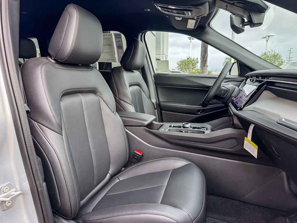 Thumbnail: 2026 Jeep Cherokee - 9