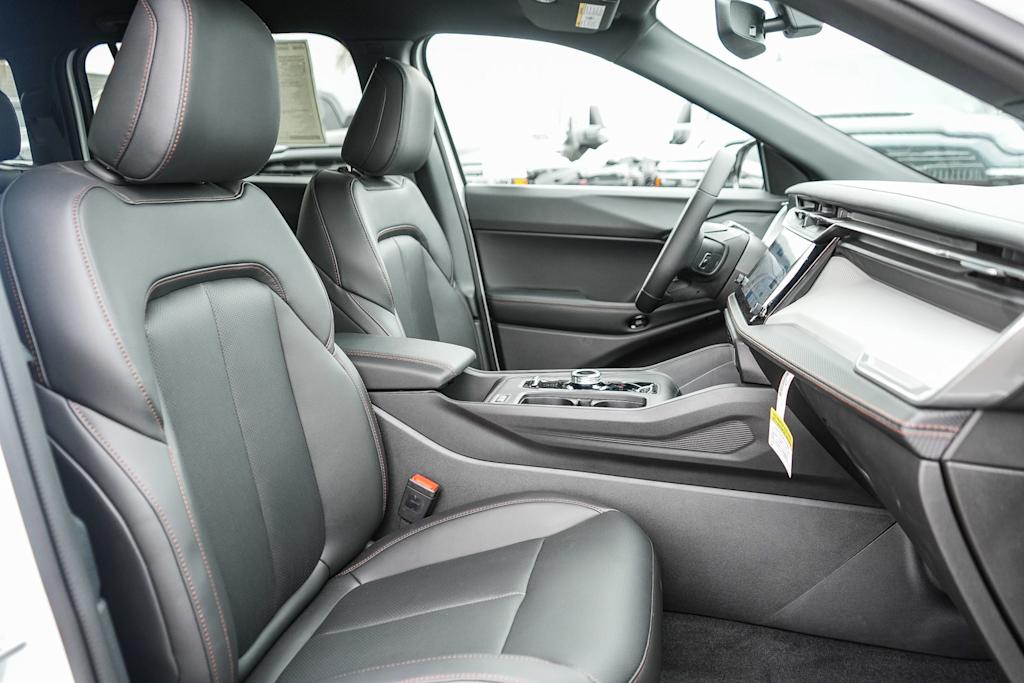 Thumbnail: 2026 Jeep Cherokee - 9