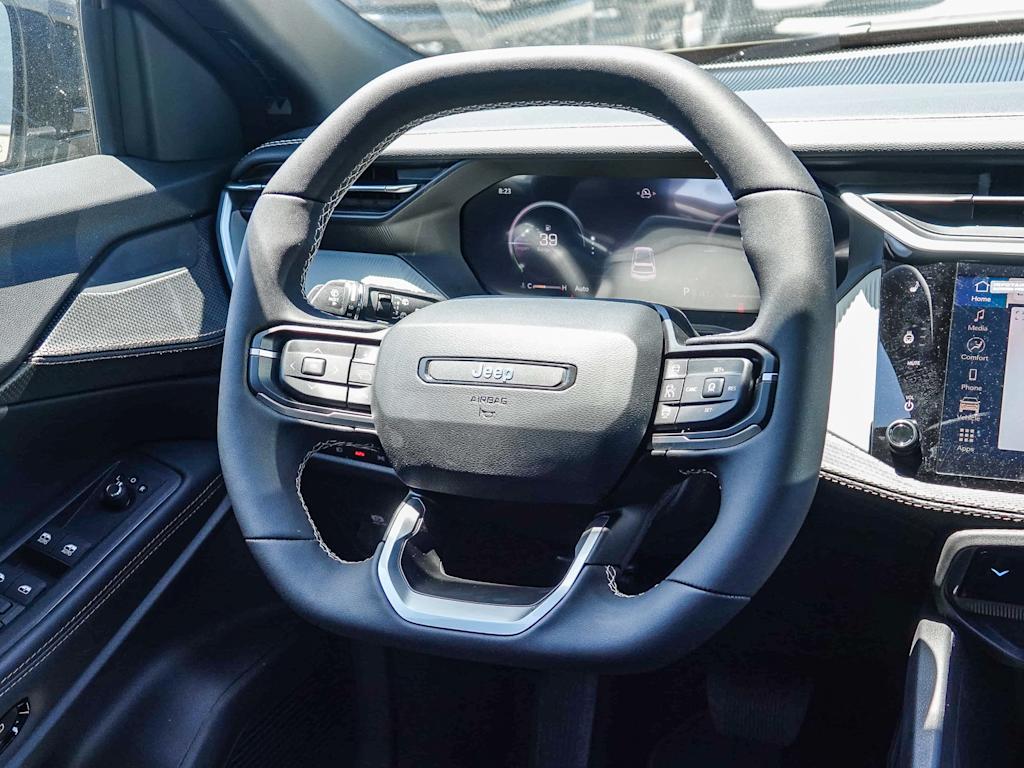 Thumbnail: 2026 Jeep Cherokee - 9