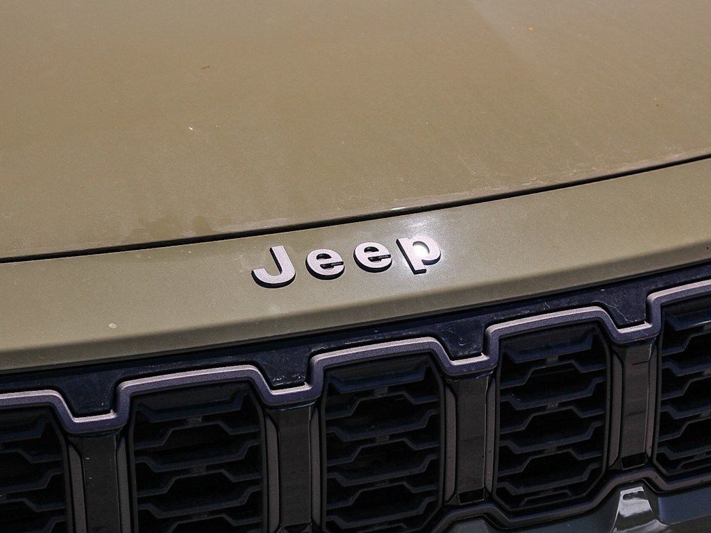 Thumbnail: 2026 Jeep Cherokee - 6